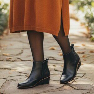 AEROSOLES Brandi Black Wedge Boots 10 11 Wide Ankle Chelsea Booties Minimalist